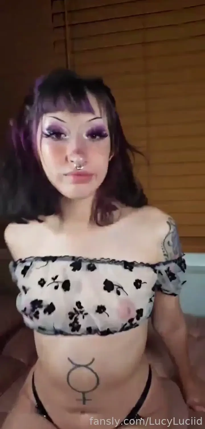 Shmiles clip altgirl tattoos smile cute smallboobs piercings 