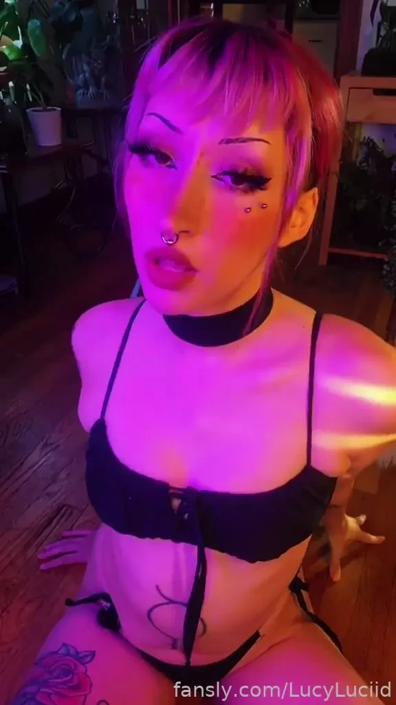 I look so bitchy here altgirl sfw tiktok reel tattoos tatted slim 