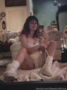 Just tying my shoes nothing special ignore that i posted this a second