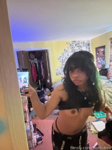 I really need to clean my room after finals r over petite ass fyp