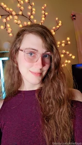 Did a tiny bit of makeup and took some selfies thought i would share