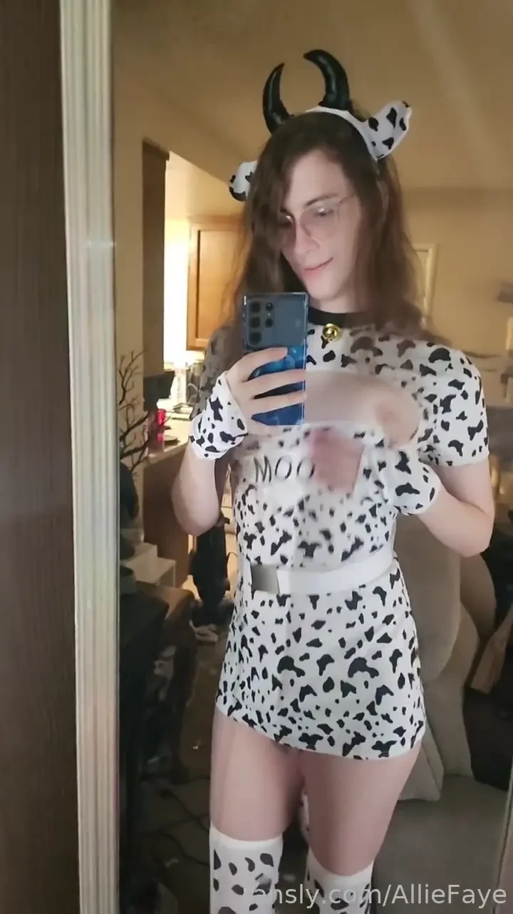 New breed of trans cow-girl in town trans shemale girlcock furry 