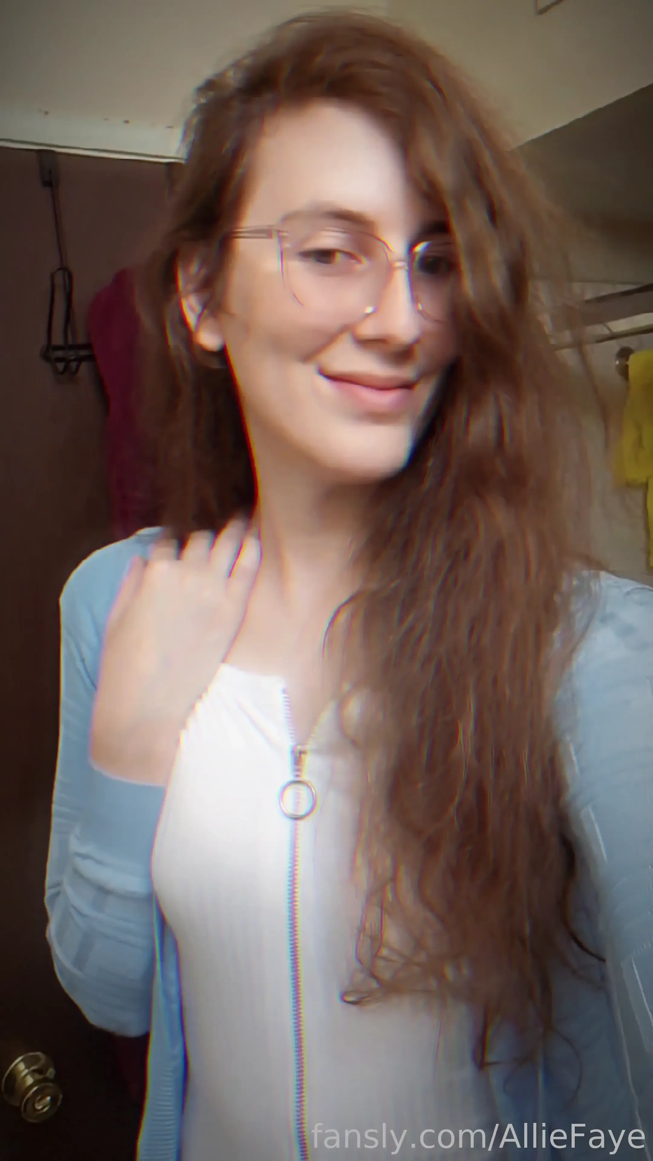 Feeling myself with this outfit want to unzip me trans femboy shemale 