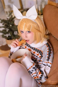 Wanna more chicken will eat with me 37 cute fanservice photos lt 3 part 1