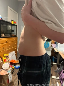 Horny asf thinking about all my new stretchmarks on my ass part 1