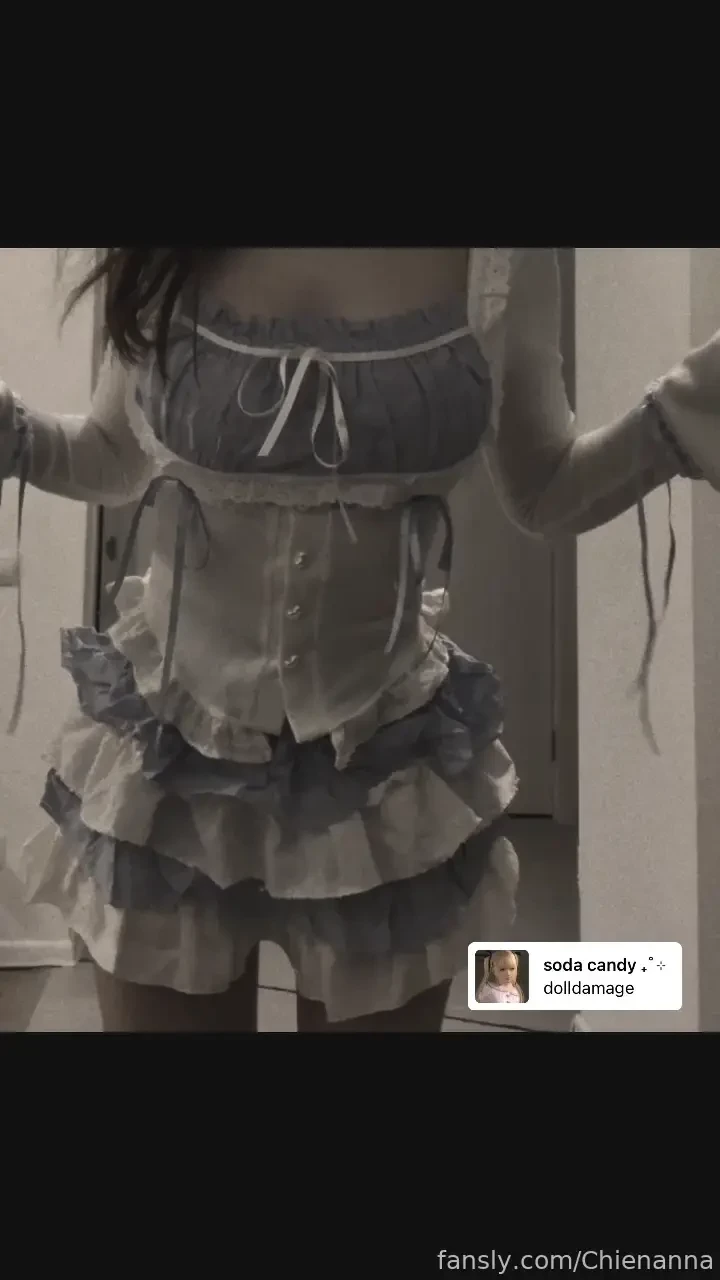 Fyp cosplay cute skinny anime pee teen 