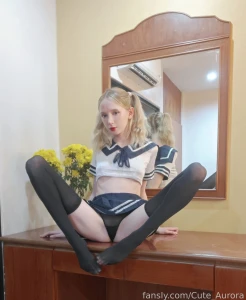 Had a great time bouncing on that thick dildo today i like this part 4