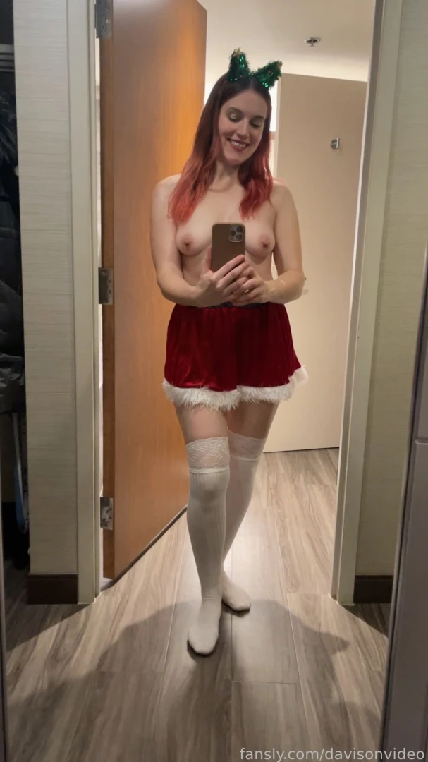 Advent calendar day 9 uncensored tree headband and mrs claus mini part 2 
