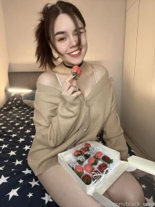 Happy valentine s day i love chocolate covered strawberries it s a part 1