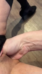 I moan and scream as i go crazy when i get fisted good and squirt all