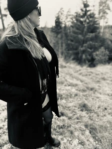 Finally i m back on track with my fan fucks it s warm outside today