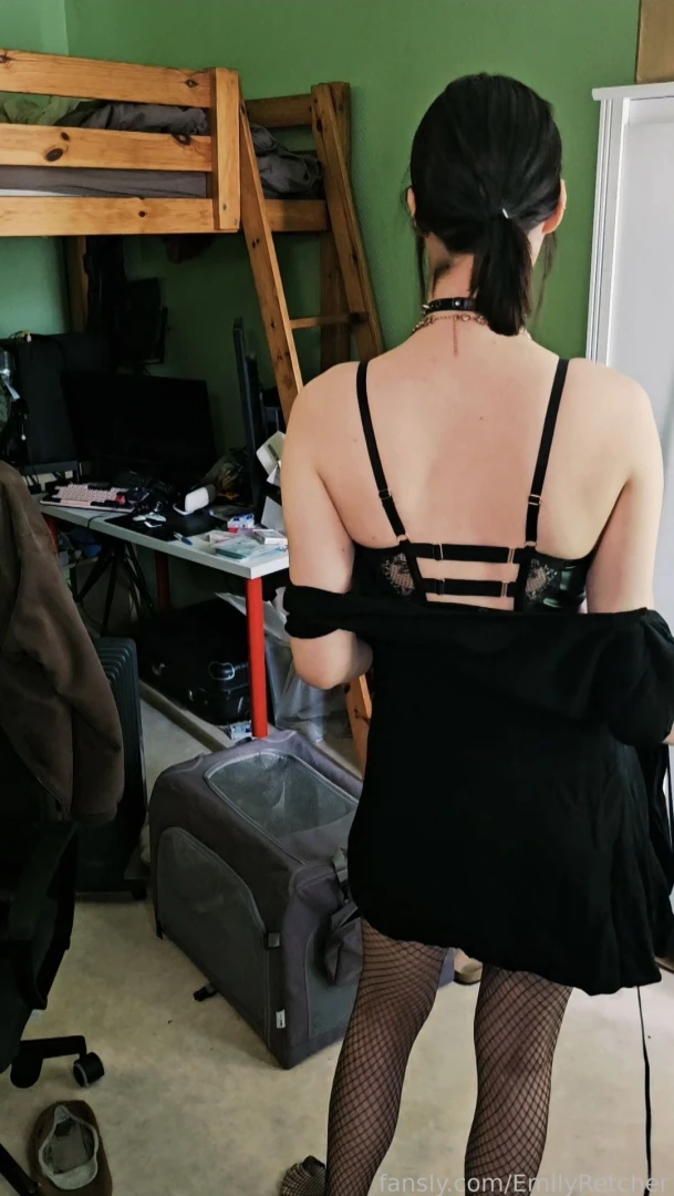 I love to striptease in front of ya mtf tgirl trans postop part 1 