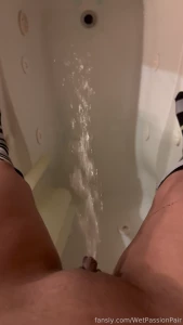 From the tub view my lips wiggleeeeeeeed i m so horny right now makes