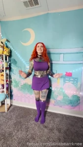 Starfire catches you jacking off in her room now she s got to show you