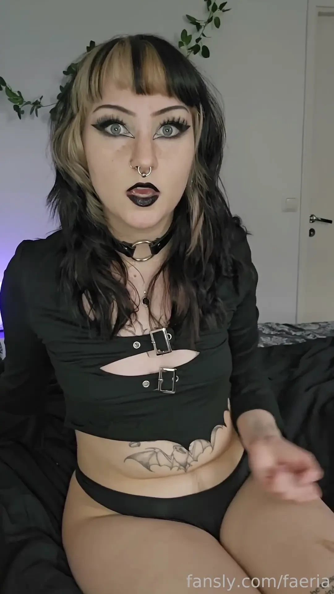 Feet and humiliation just belong together aint no way for me to not 