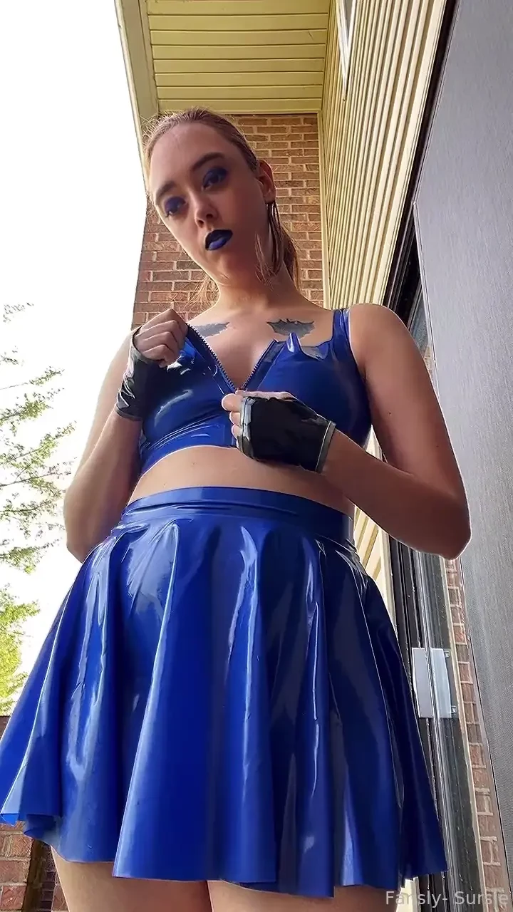 Wearing my lightest latex in the sweaty heat fyp foryou latex 