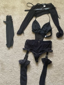 Outfit planning for dm exclusive content and future feed posts i got a