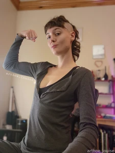 Got my roommate to shave the sides i m feeling very good fit shorthair part 2