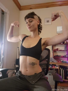 Got my roommate to shave the sides i m feeling very good fit shorthair part 1