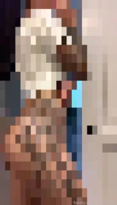 Keep catching a reflection of my side tattoo and admiring the fuck out