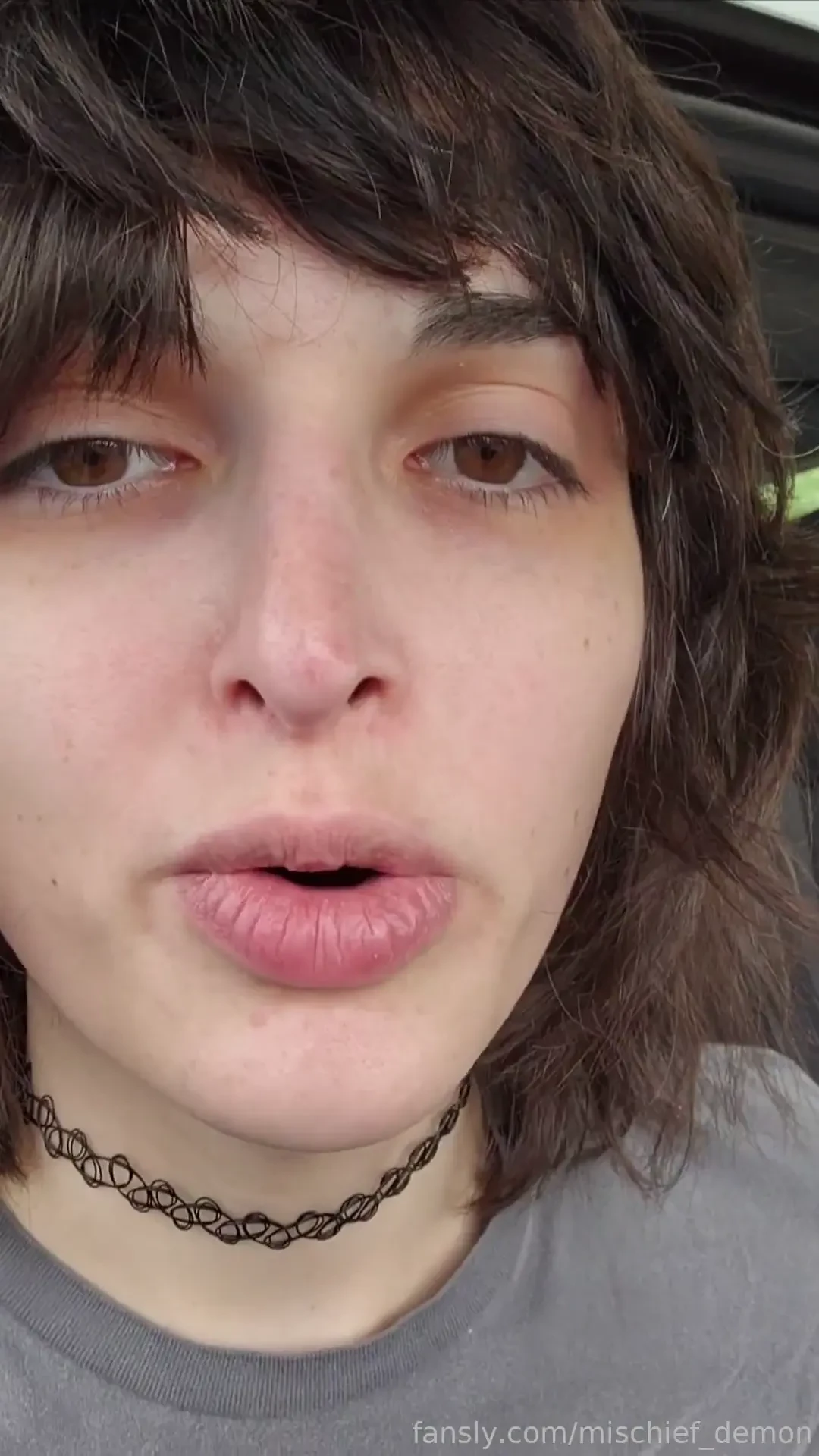 Farts i held in at werk 2day part 1 