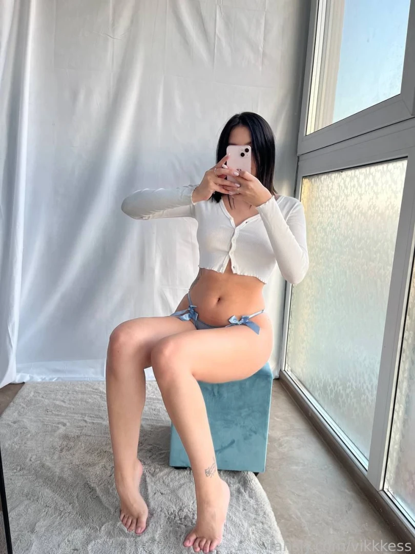 New panties and sexy legs 