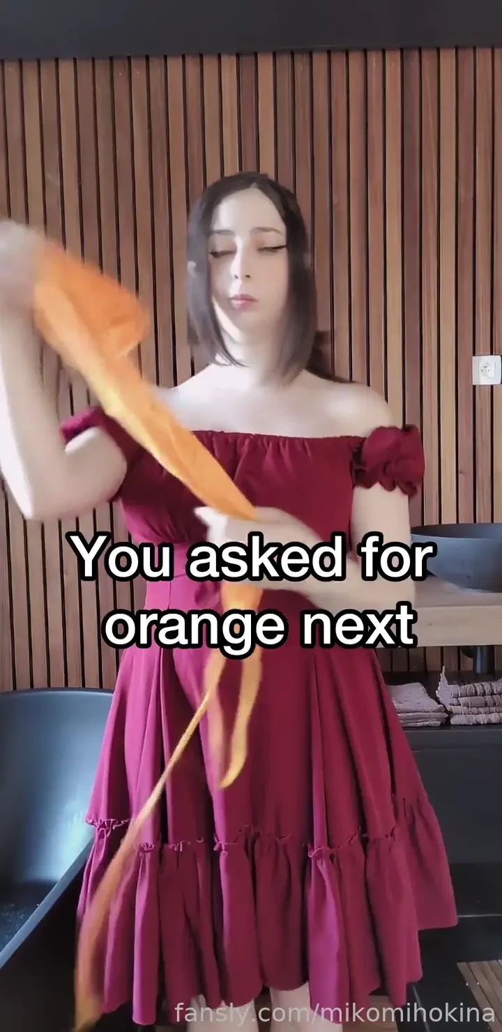 Hope you like orange brunnette fyp fairskin paleskin darkhair bigboobs 