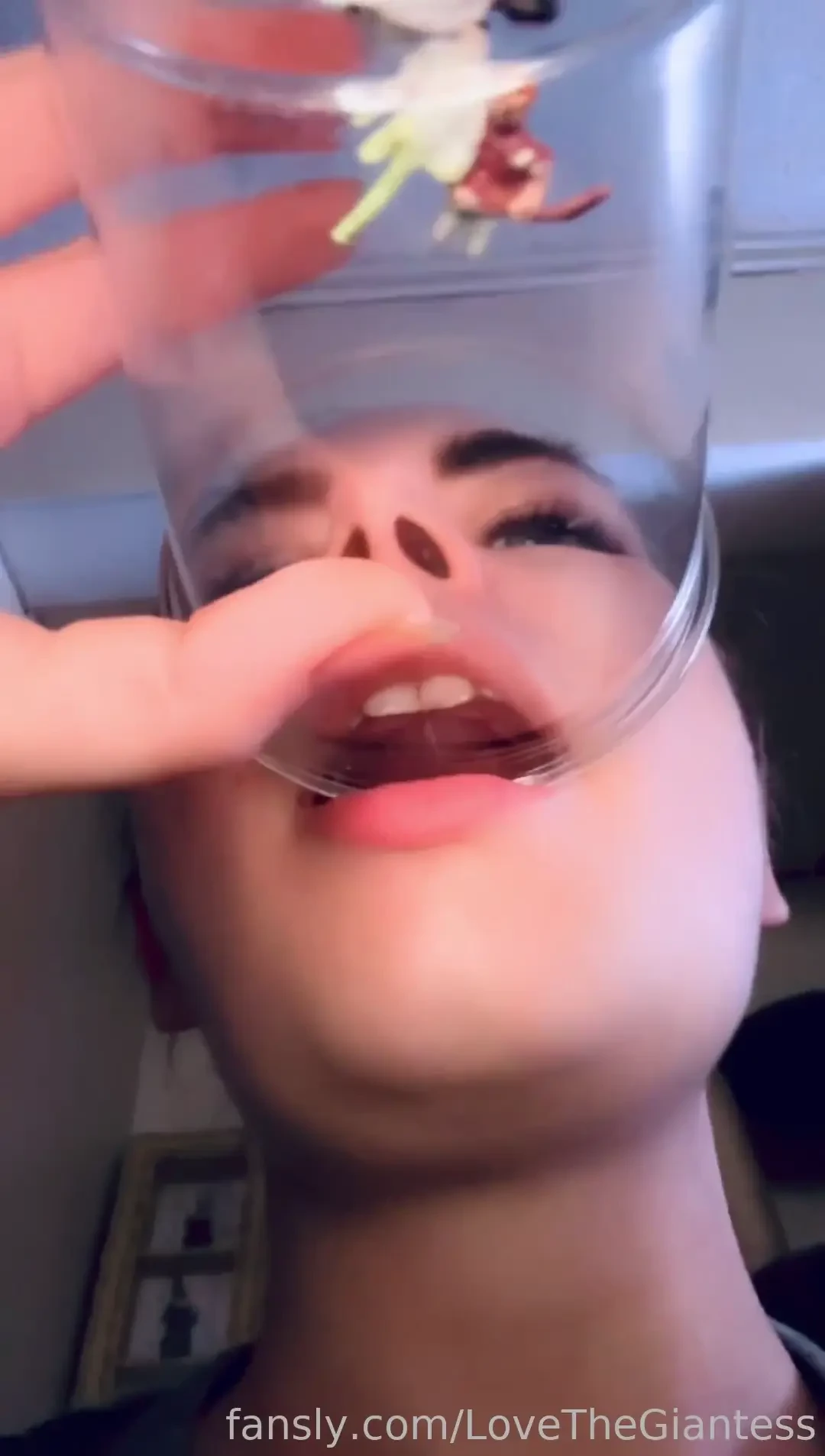 Snack time vore giantessvore giantess vorebelly 