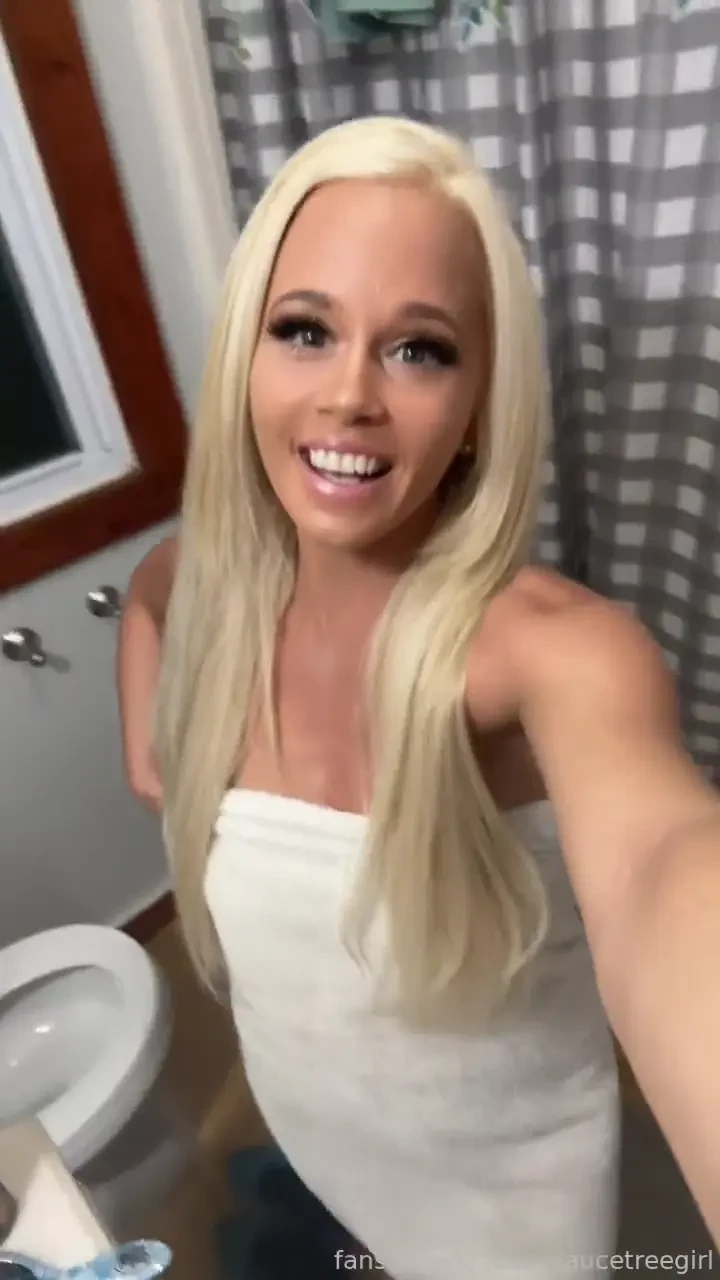 Nude transition before i got dressed y all enjoy newyear milf blonde 