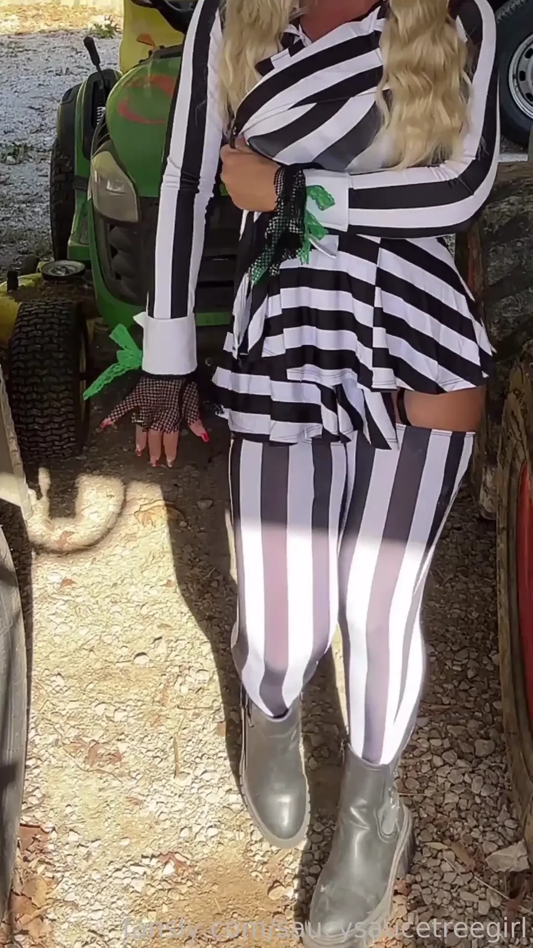 You rang baby beetlejuicy cosplay blonde milf 