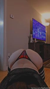 First post on this fun new journey firstpost plaid ass thicc chubby part 1