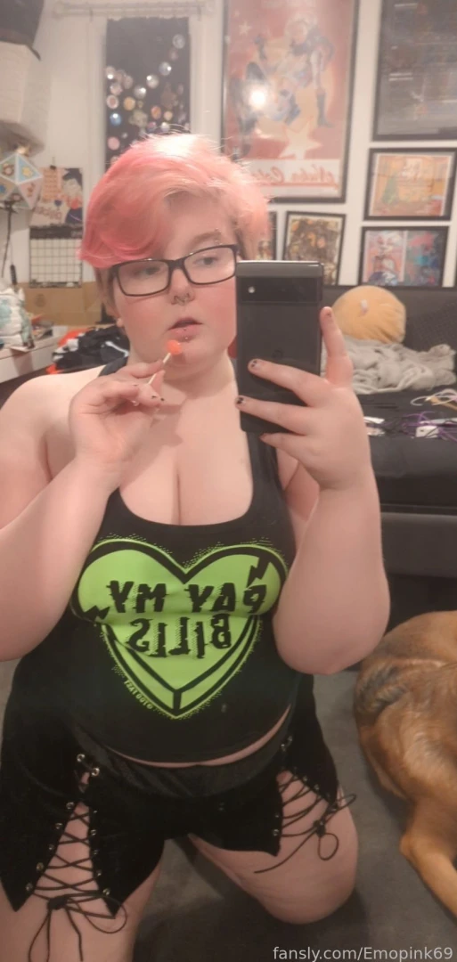 Showing off my new favorite shirt the best way i know how to sucking part 7 