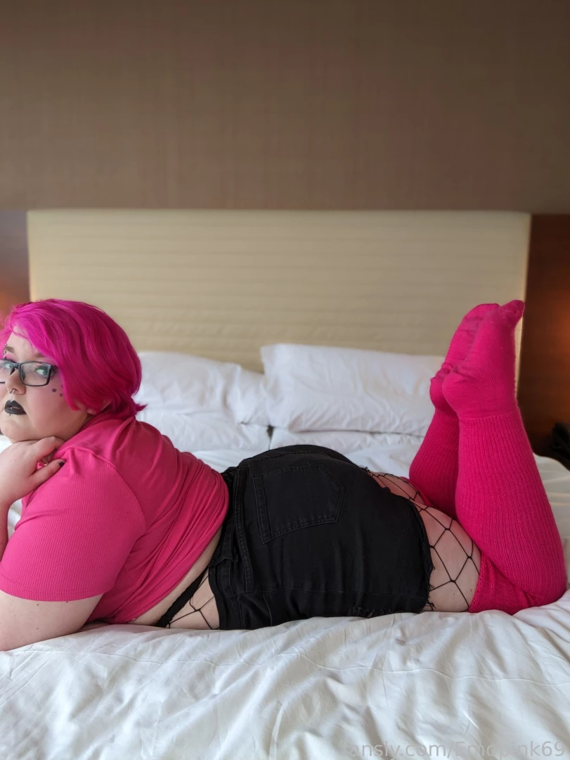 I look good on my hands and knees baby bbw fyp boudoir piercings part 1 