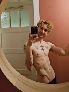 Lean bod and fat puss that s what my resume says ftm athletic abs