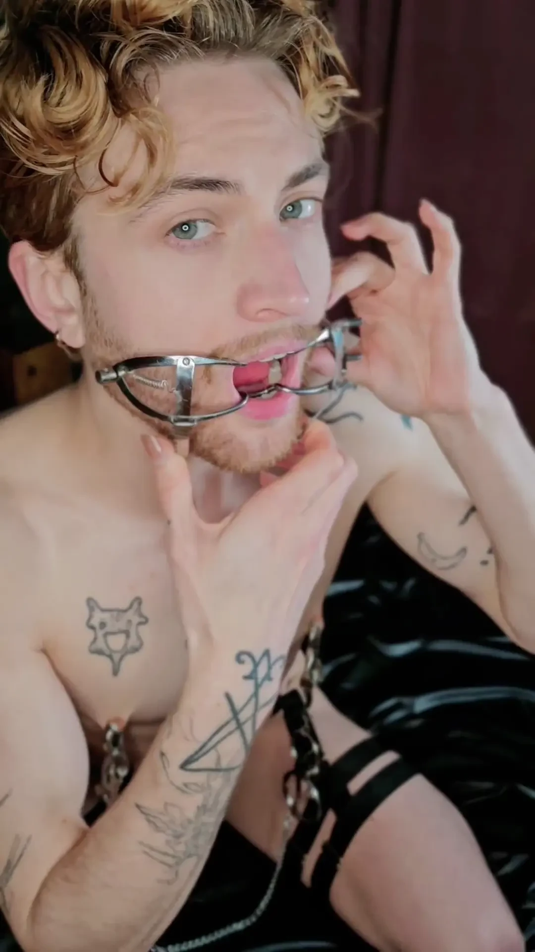 Teaser for more clamping jaw spreading and drooling incoming did you 