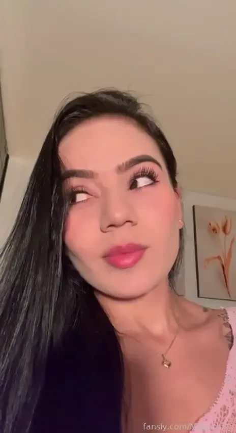 Just got a new outfit but i won t be wearing it for long wanna see me 