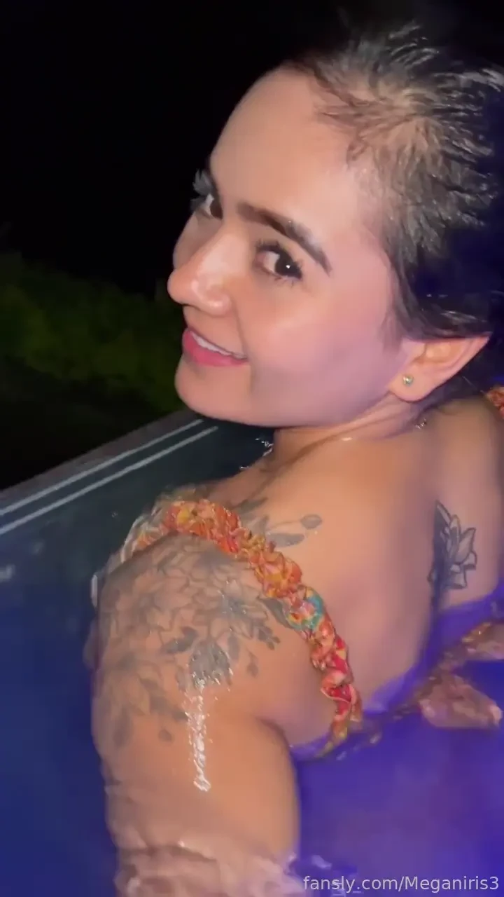 I filmed something real nasty today who wants it first fyp bikini 