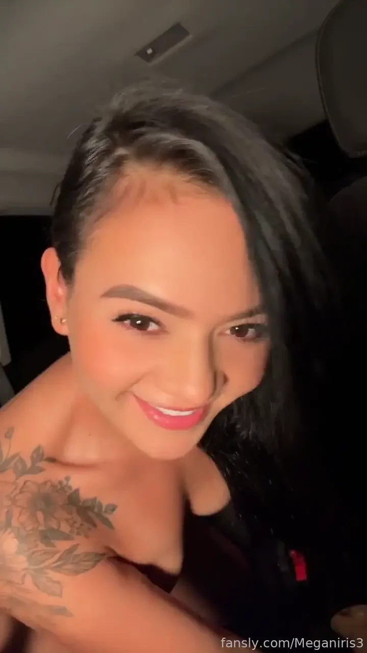 Would you play with me in my car fyp pussy ass bigass tits boobs cute 