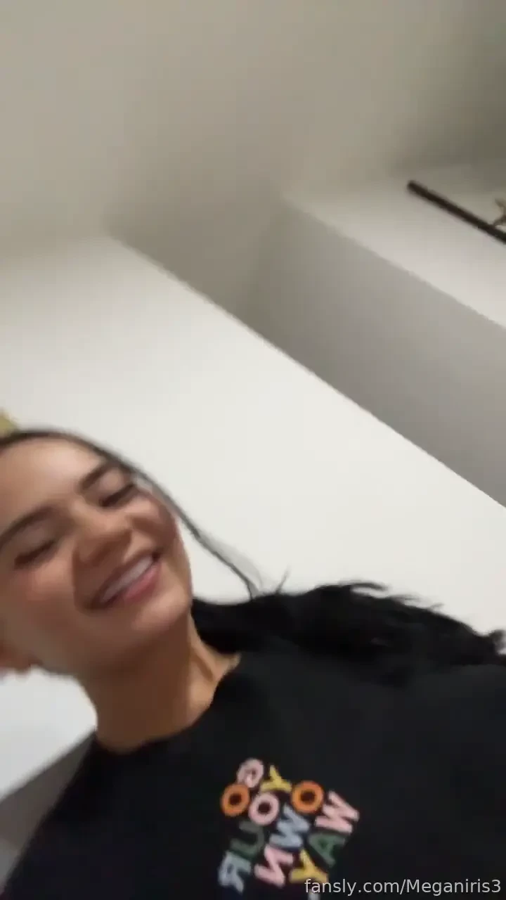 Hey babe good morning fyp latina pantie food delicious cute pussy 