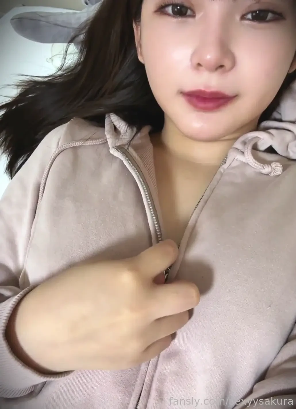 Who s trying to eat it as a friend japanese asian asianbabe cosplayer 