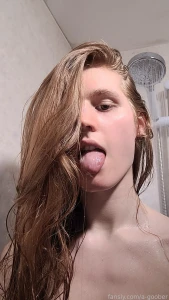 Some goofy selfies i took in the shower gt part 1