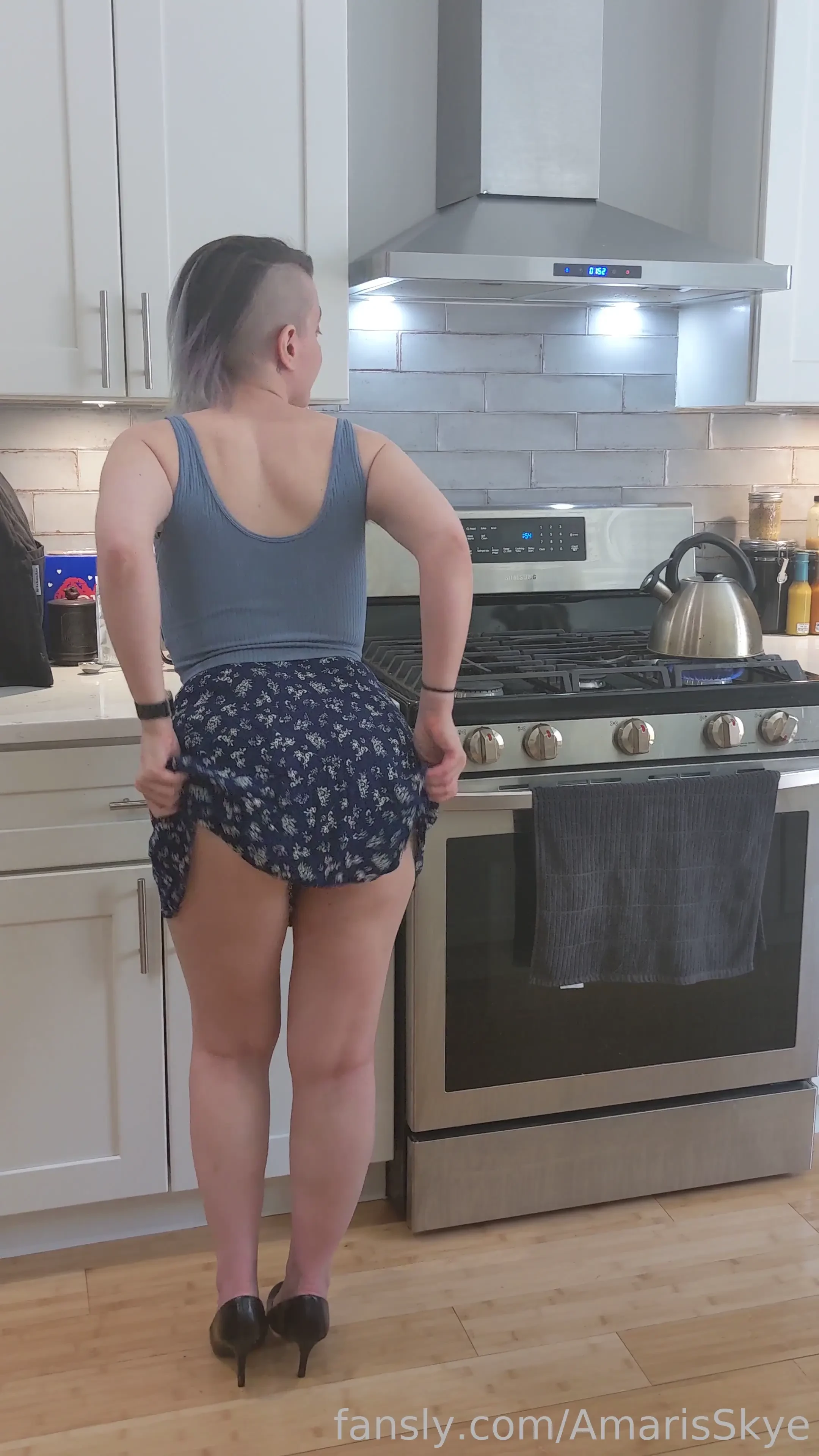 Would you keep me occupied while i brew an afternoon cuppa fyp 