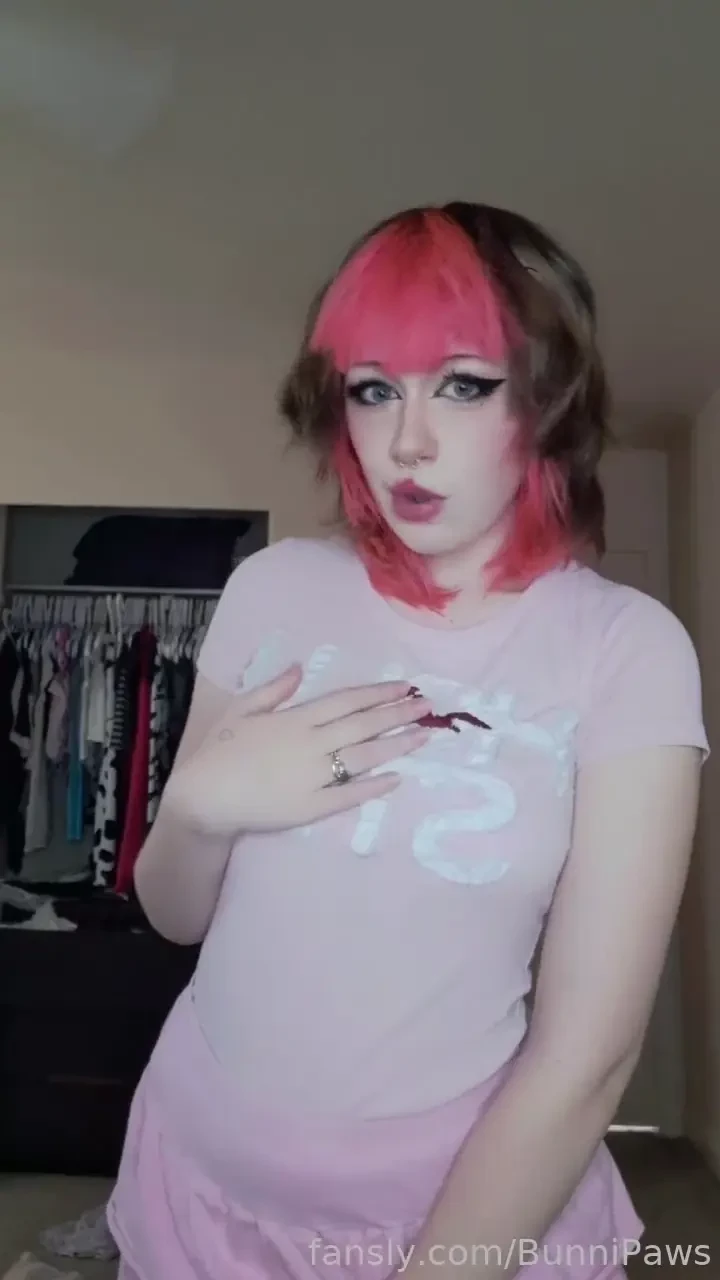 Makes me go in a tizzy fyp tboy trans transftm femboy goth emo 