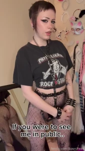 I ll tell you how i d respond in the comments femboy ftm trans goth