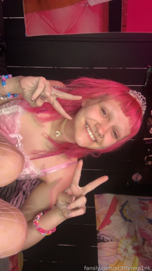 Bow down 2 ur porn princess tip me cuz its pride month hehe lingerie part 15 