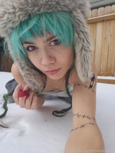 What else is snow for than getting really hard nipples public snow