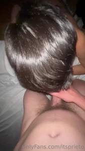 Antes de que me follase se la he chupado y me ha dicho que le he