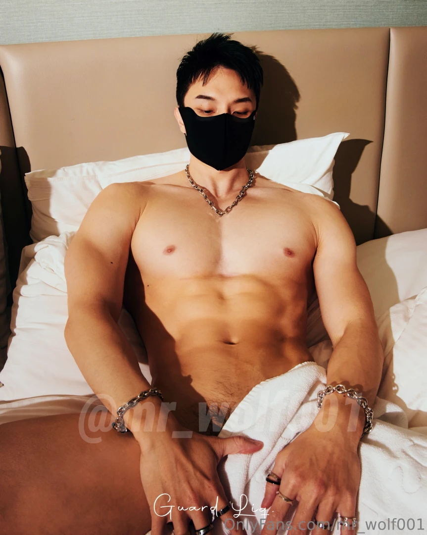 I don t chase i attract and you can see why 