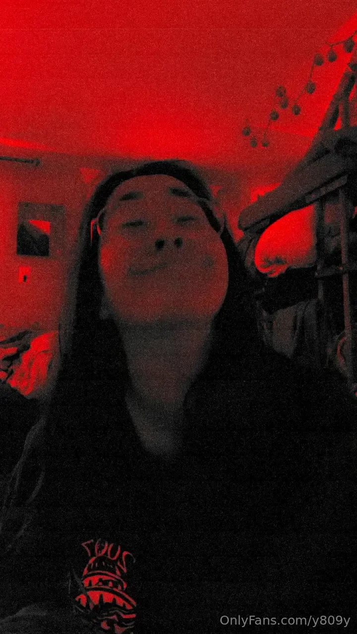 I did a night of karaoke using snap filters and youtube - grab a beer part 7 