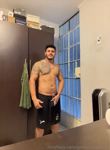 Buenas noches me habl una jermita deseosa de pija me di una jalada de